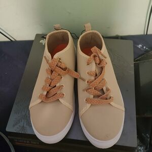 Stylish Beige Women's Sneakers with Patterned Laces